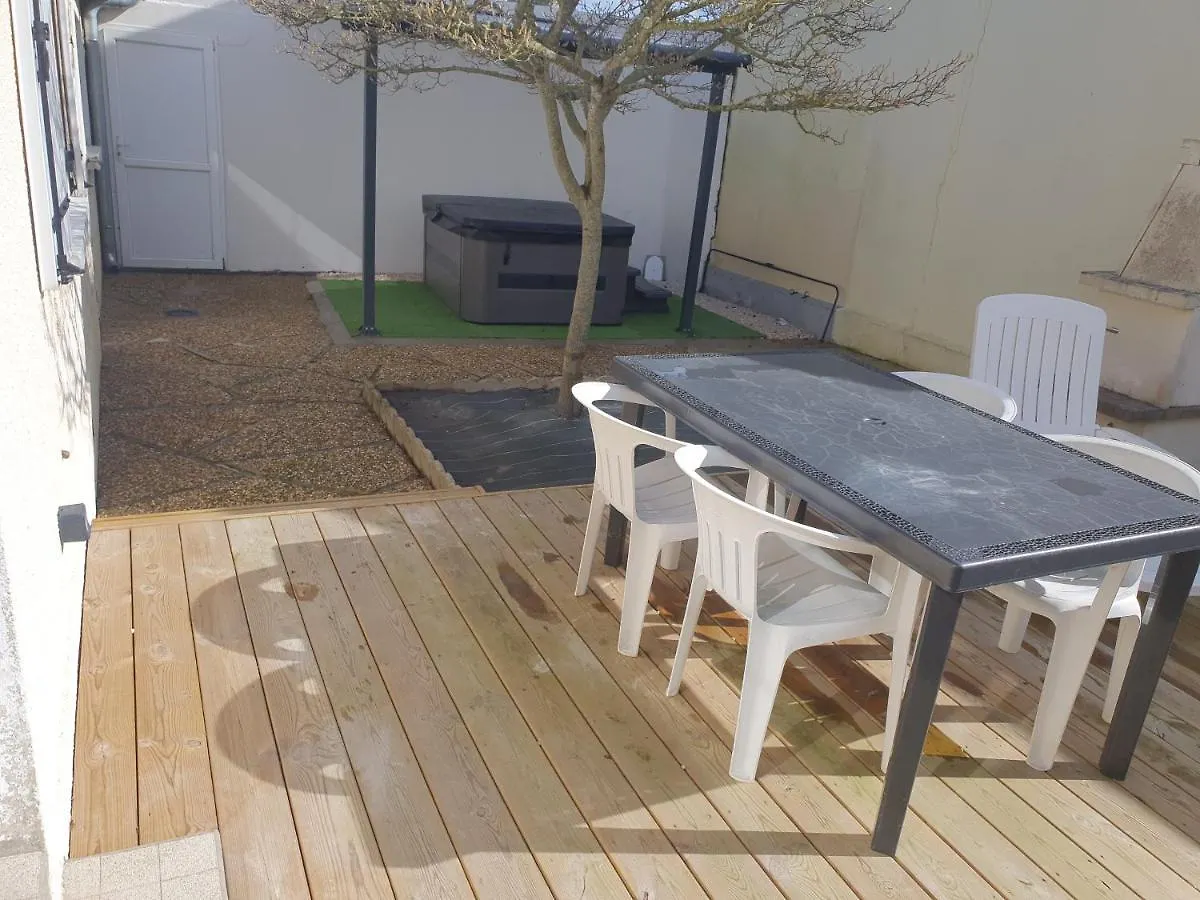 L Embrun Jacuzzi Villa Saint-Malo France